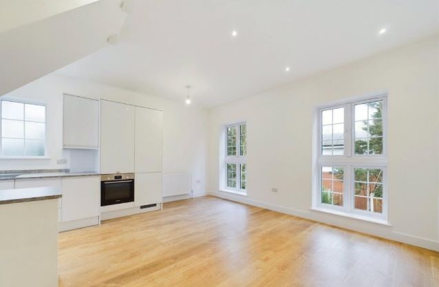 Property photo 2 of 24