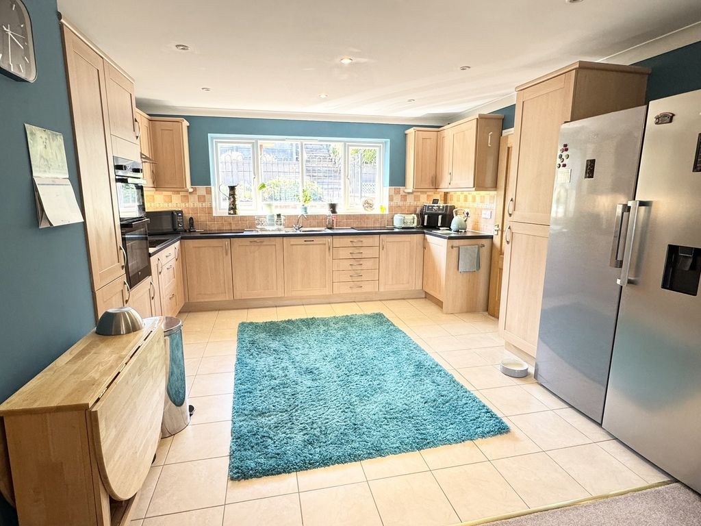 Property photo 2 of 16 Not Specified