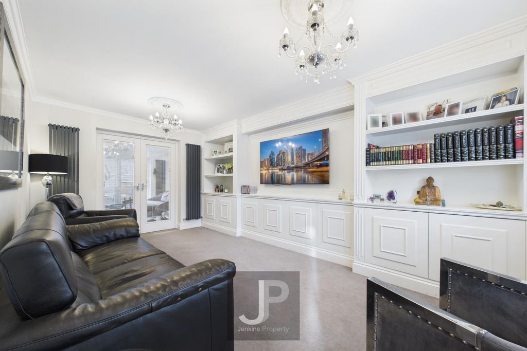 Property photo 3 of 18 Cam01632G0-Pr0234-Still010.Jpg