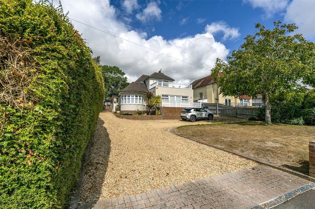 Property photo 1 of 33 Picture No. 61