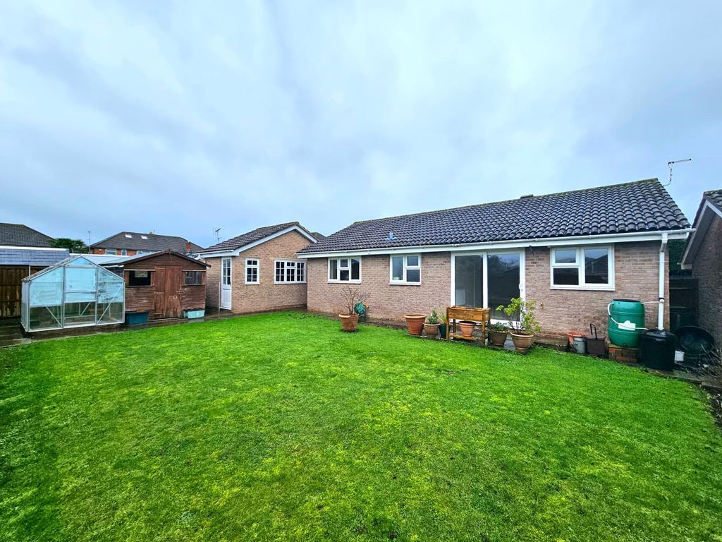 Property photo 3 of 11 Photo 2