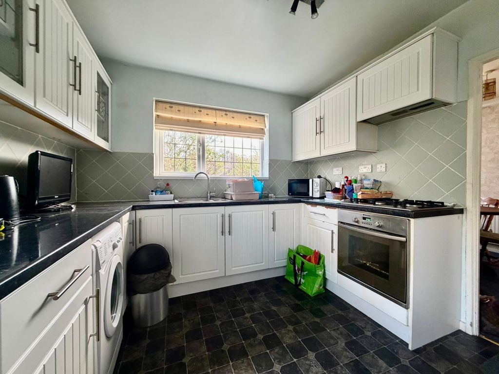 Property photo 2 of 14