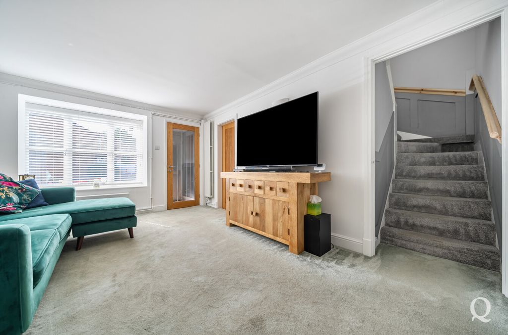 Property photo 2 of 25 09c0Ebad-924F-494...