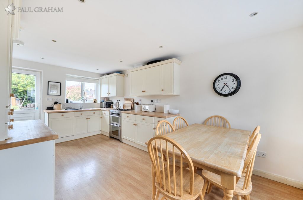 Property photo 2 of 24 Cac3A24A-3073-4d7F-87Ab-466ba300d6E9