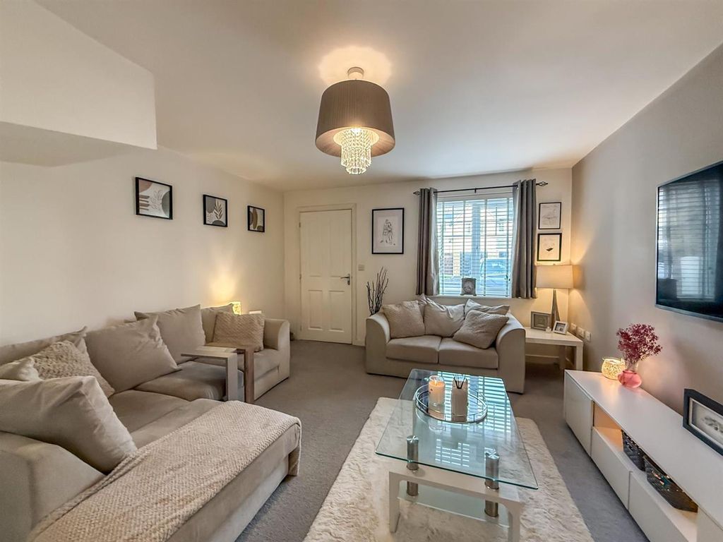 Property photo 2 of 17 Whatsapp Image 2025-11-19 At 15.54.36 (6).Jpeg