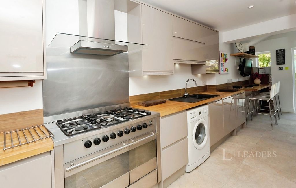 Property photo 3 of 15 Pbox-Img.Png