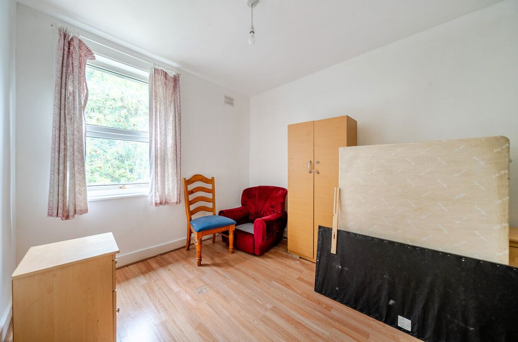 Property photo 3 of 12 Picture No. 08