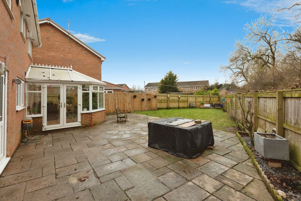 Property photo 3 of 15