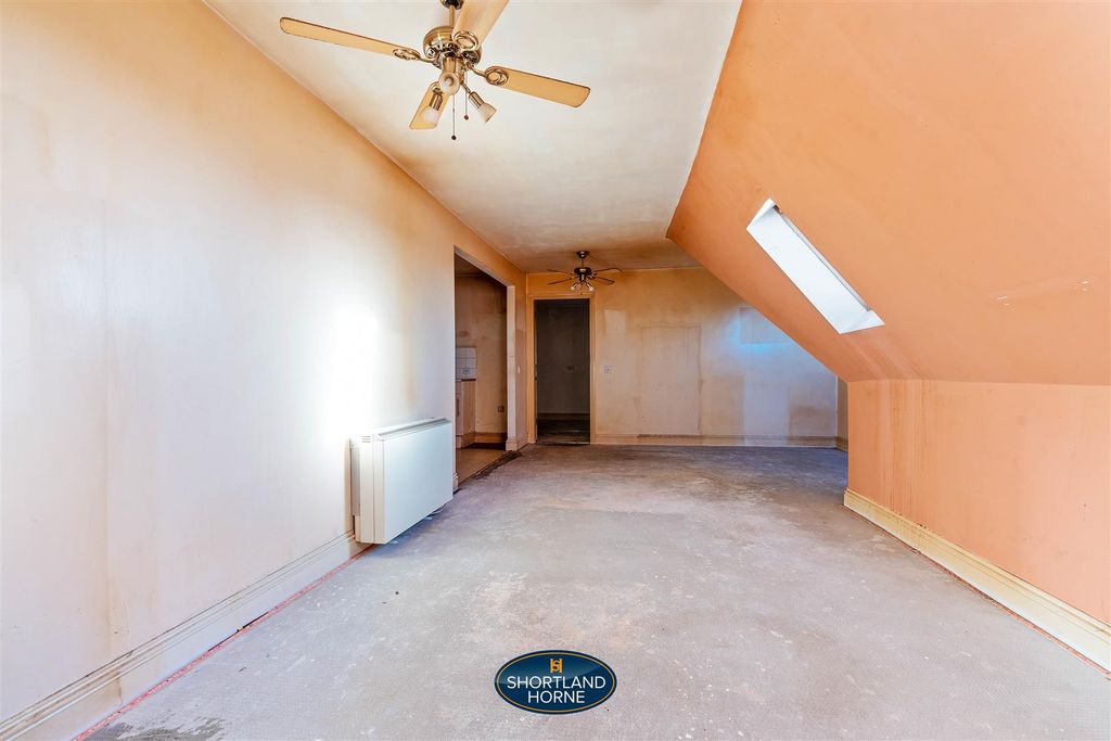 Property photo 2 of 18 Flat 17, Saffron Court, Barwell (13 Of 19).Jpg