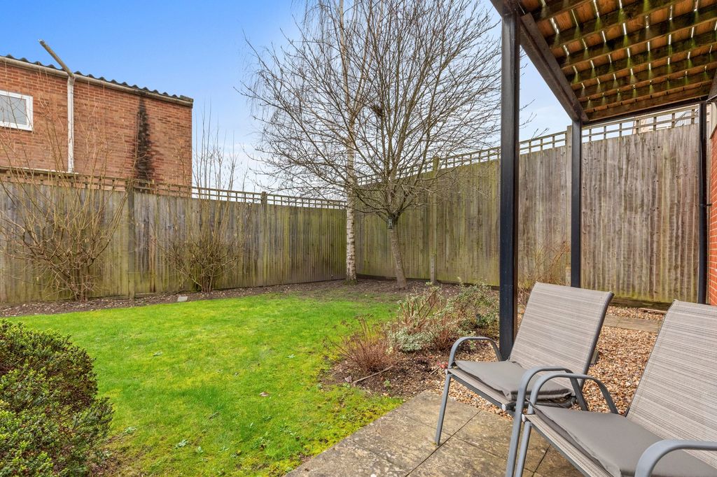 Property photo 2 of 16