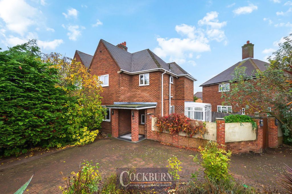 Property photo 1 of 17