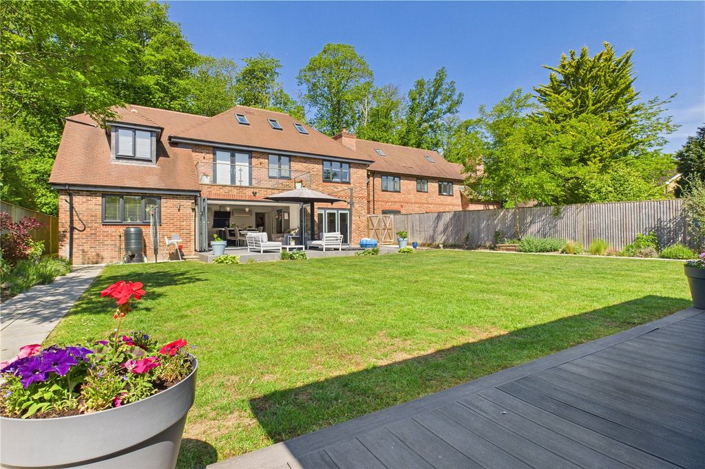 Property photo 1 of 31 Garden