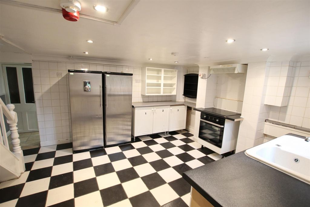 Property photo 3 of 6 Img_8012.Jpg