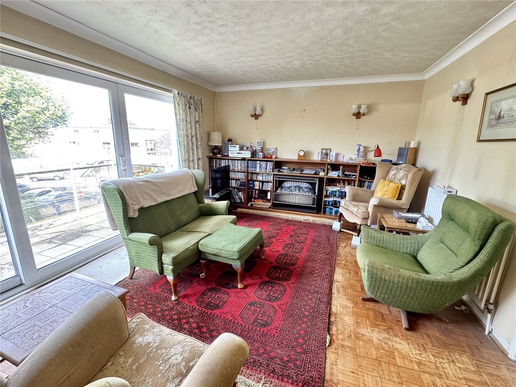 Property photo 2 of 11 Picture No. 02