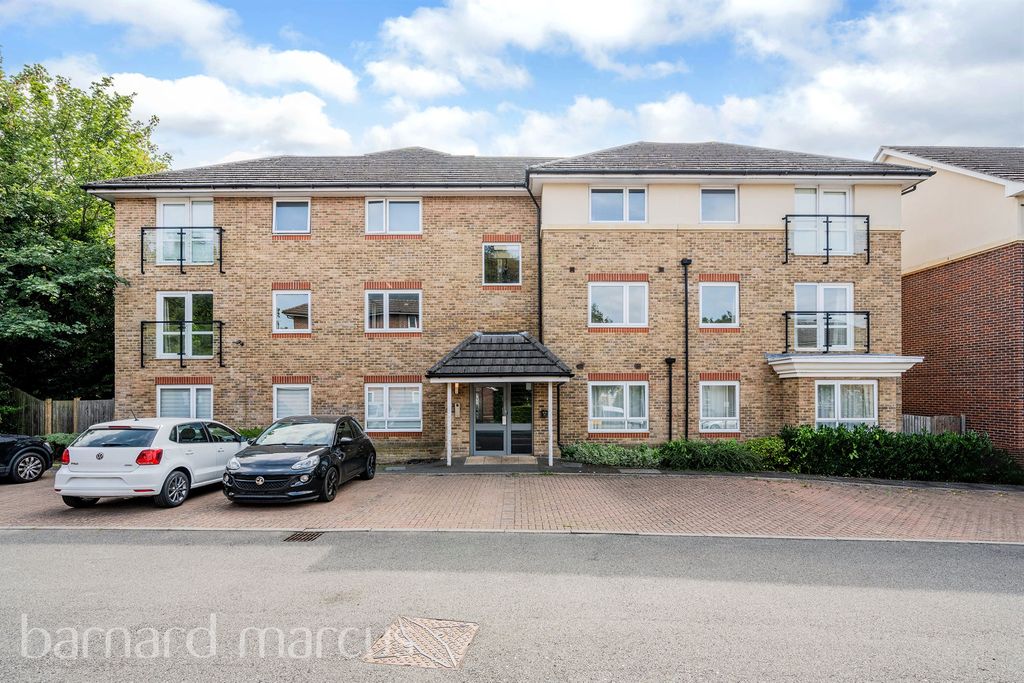 Property photo 1 of 9