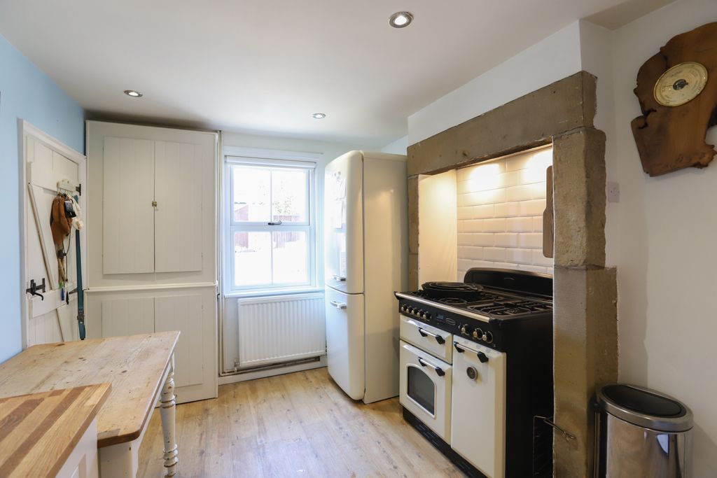 Property photo 2 of 23 Kitchen Diner