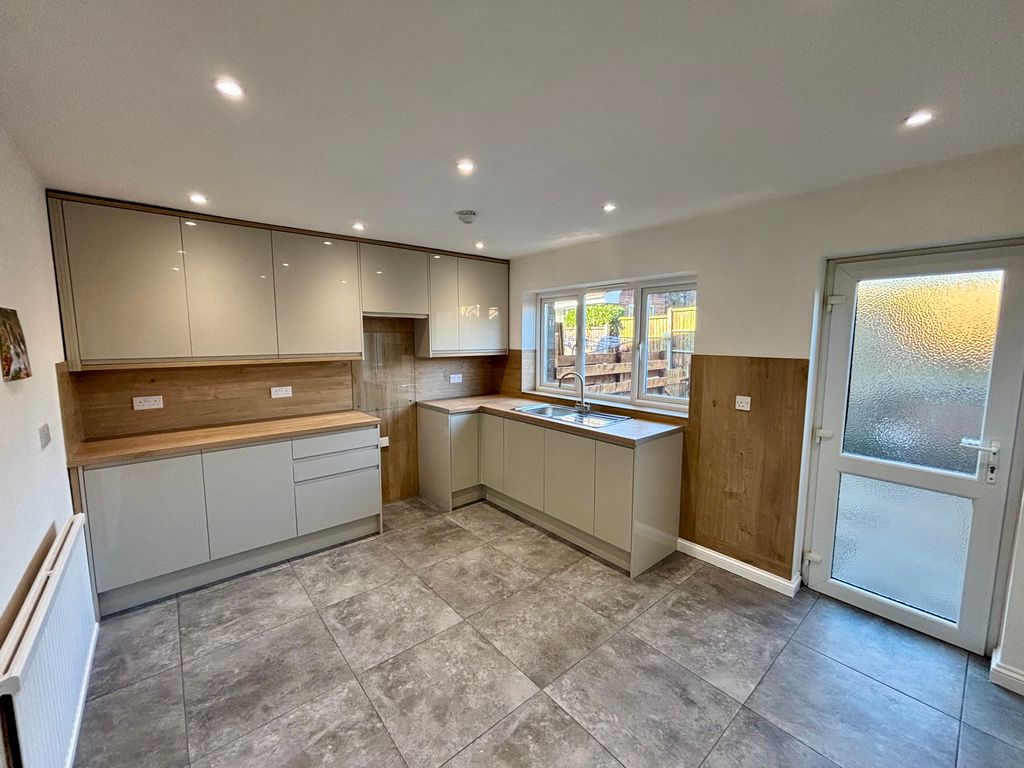 Property photo 2 of 18 View