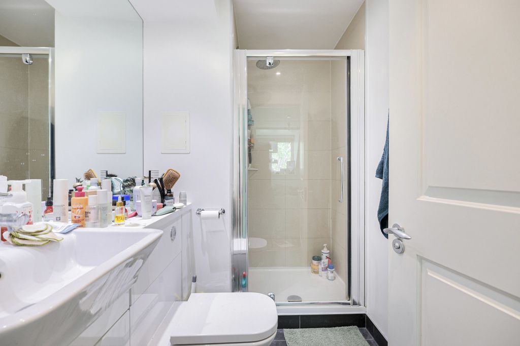 Property photo 3 of 8 Pbox-Img.Jpg