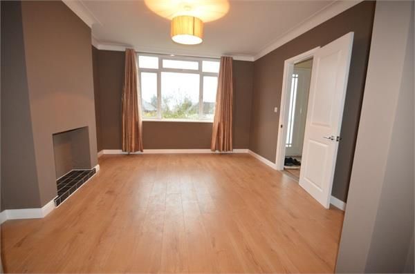 Property photo 2 of 13 3