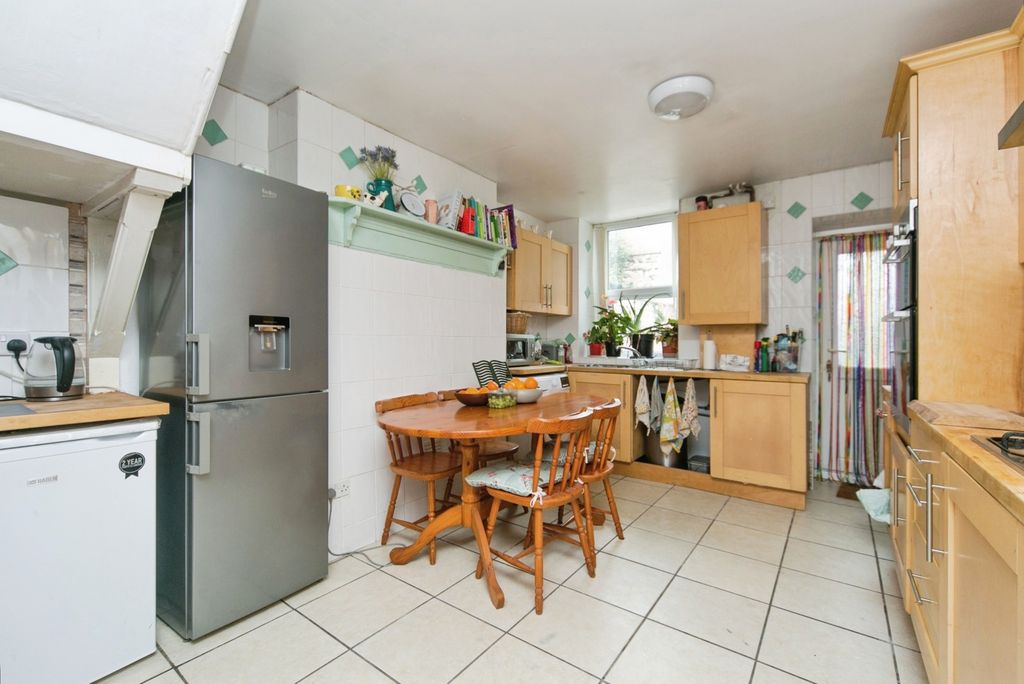 Property photo 2 of 18 Pbox-Img.Jpg