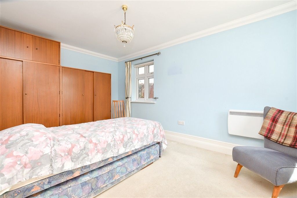 Property photo 3 of 10 Bedroom 1