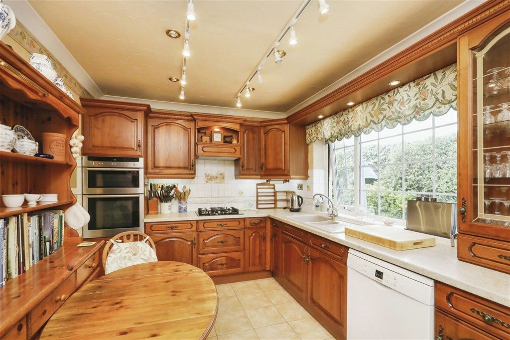 Property photo 2 of 5