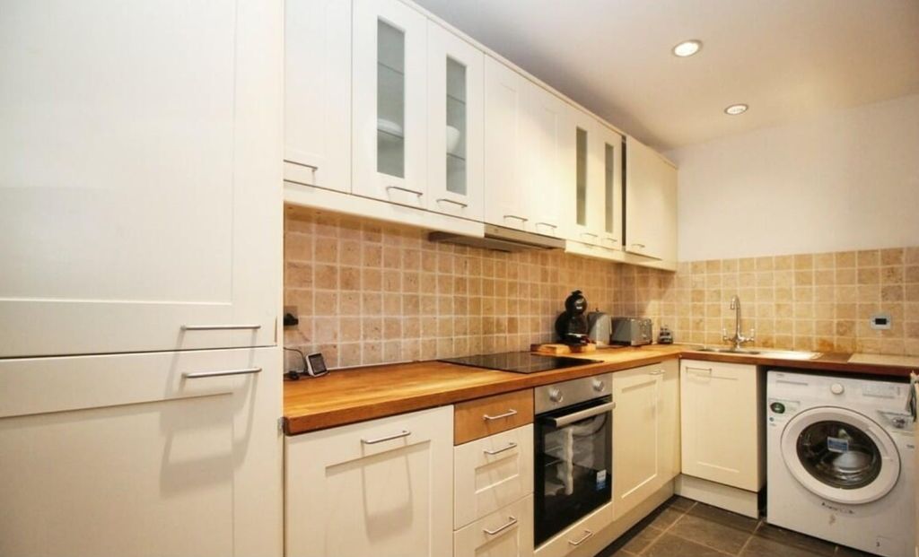 Property photo 3 of 5 Img-20251203-Wa0005