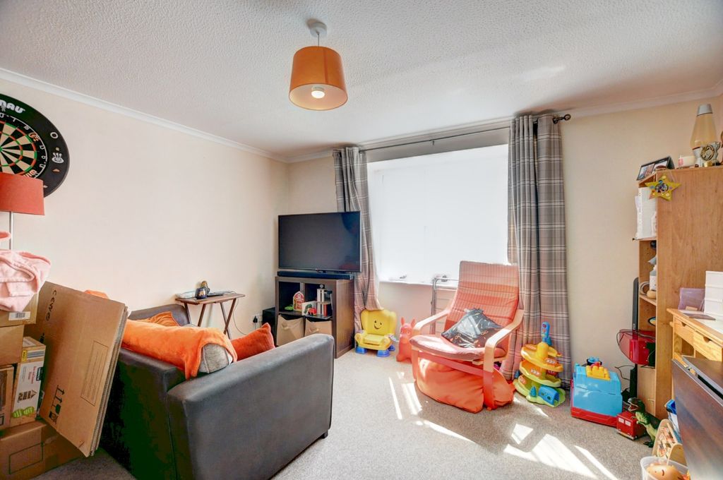 Property photo 2 of 6 3755-Hr-2