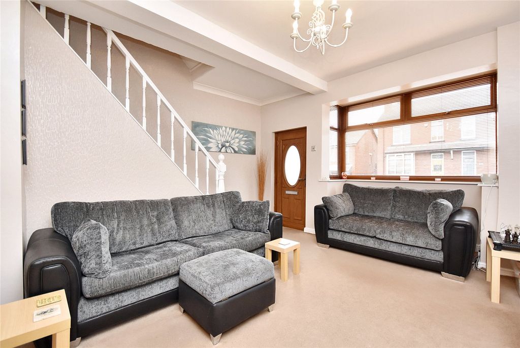 Property photo 2 of 18 Picture No. 01
