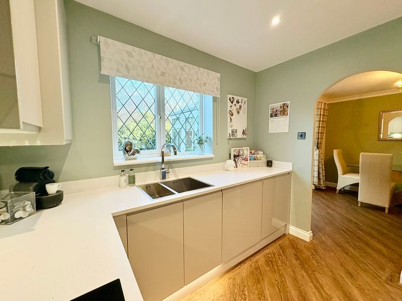 Property photo 3 of 15 Photo 13