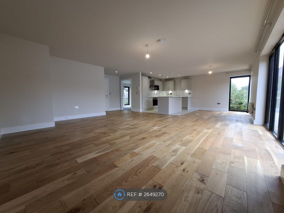 Property photo 3 of 9