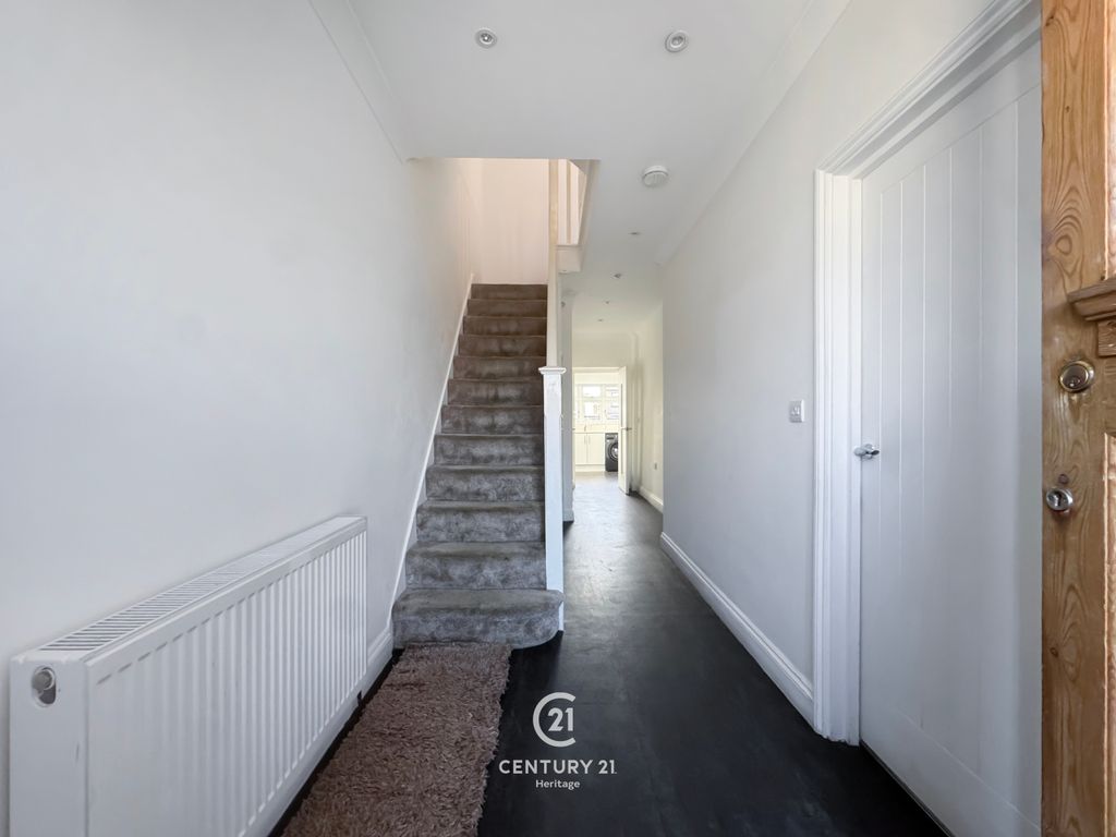 Property photo 3 of 20 E02045 (6)