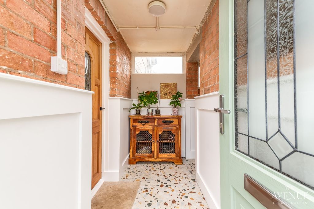 Property photo 3 of 39 4608727