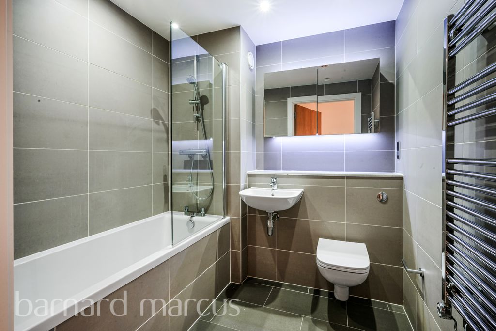 Property photo 3 of 17 Image