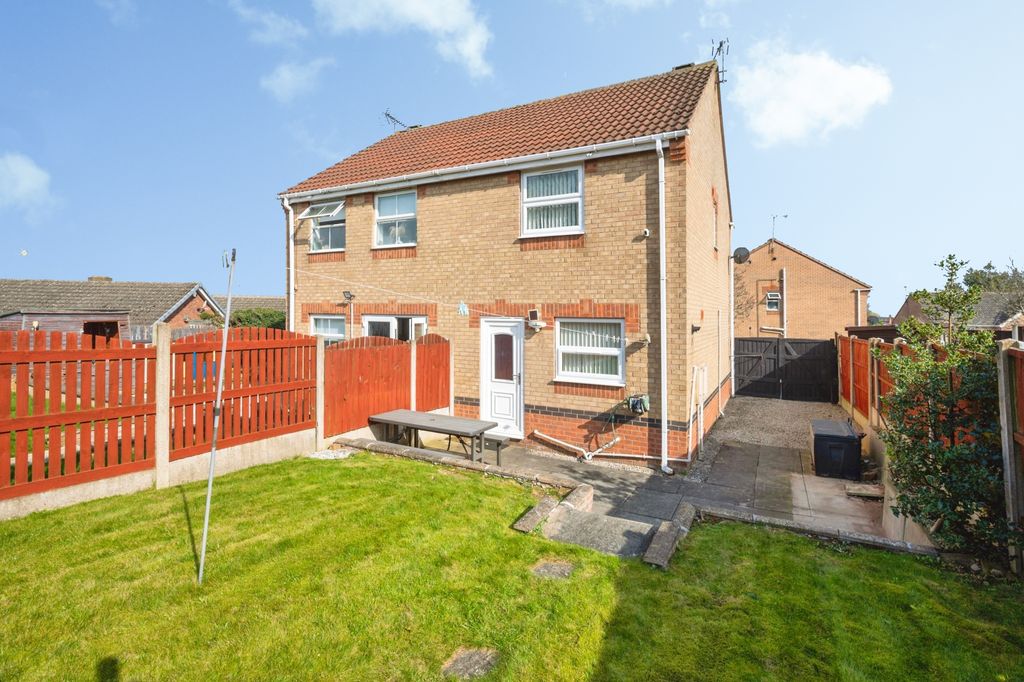 Property photo 2 of 13