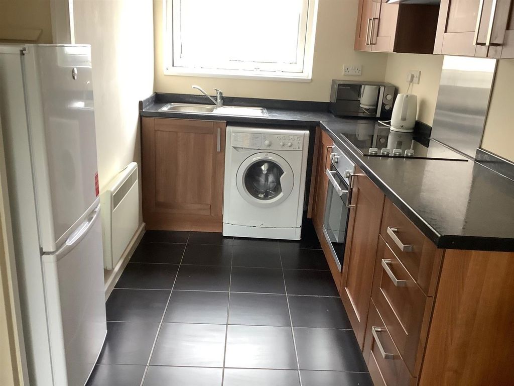 Property photo 3 of 7 5.Jpg