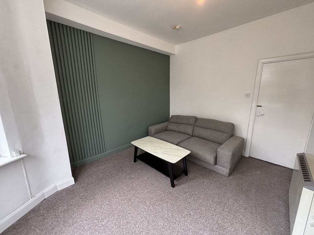 Property photo 2 of 11 Gallery