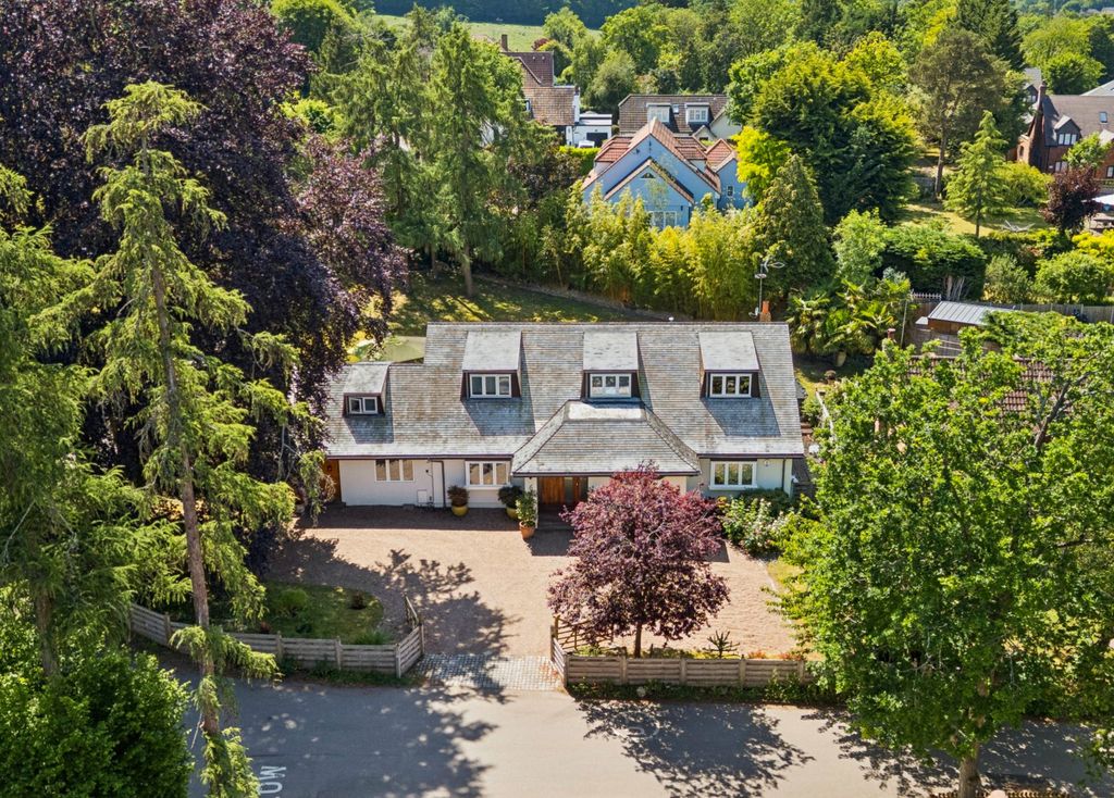 Property photo 1 of 33 Picture No. 44
