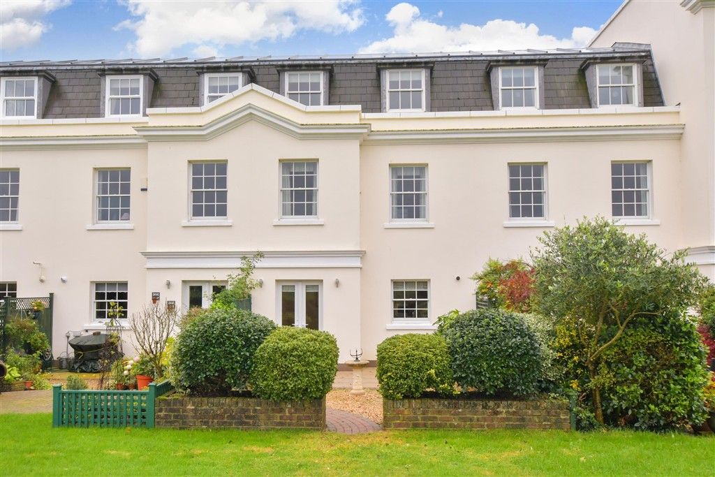 Property photo 1 of 15 Rear Elevation