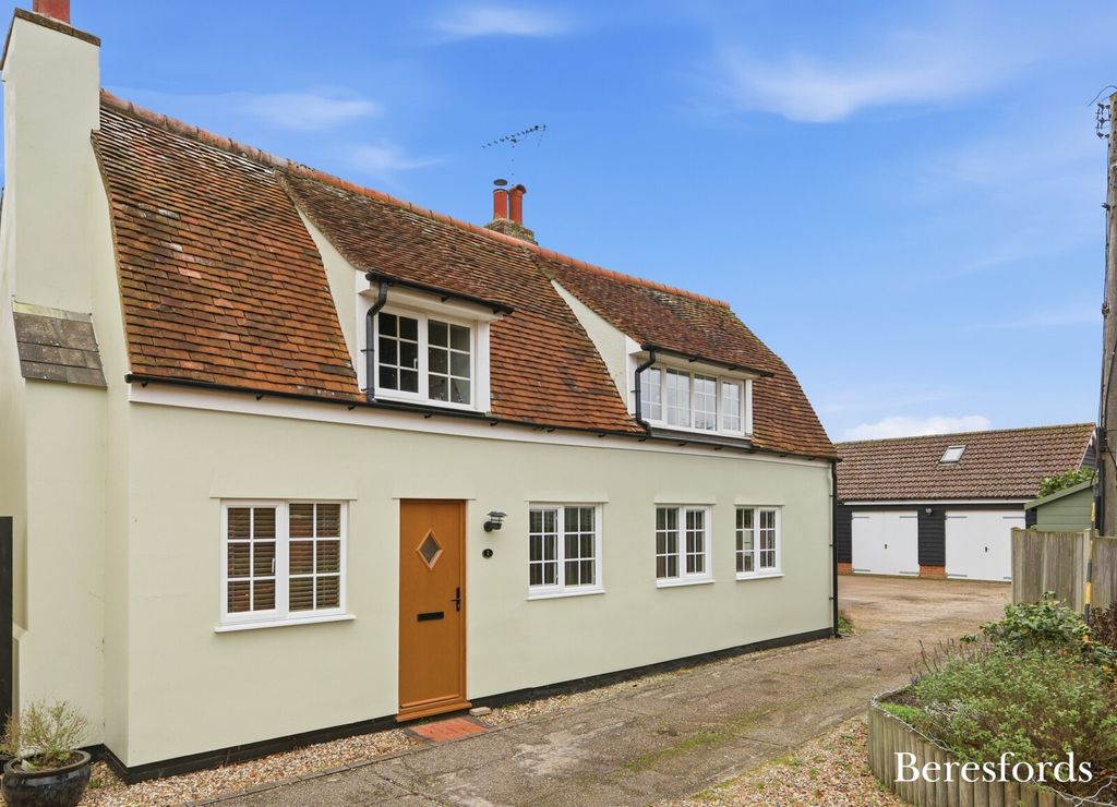 Property photo 1 of 34 Front