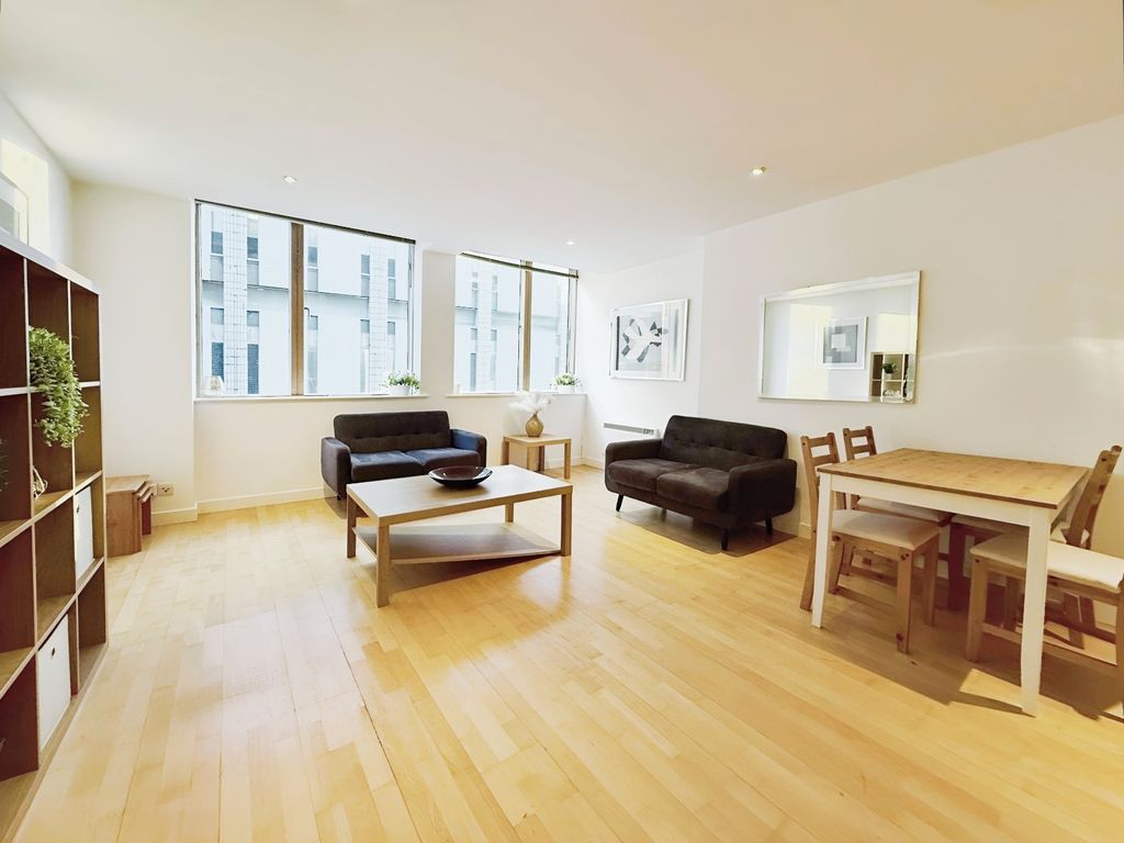 Property photo 2 of 6 Picture No. 18