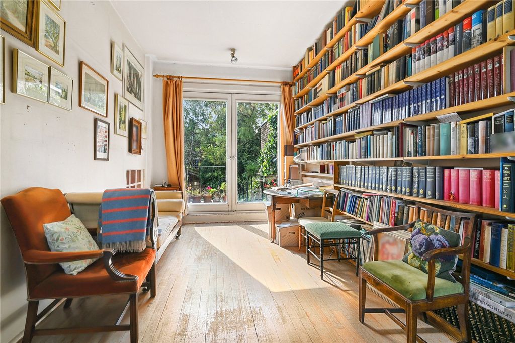 Property photo 3 of 15 Reception/Library