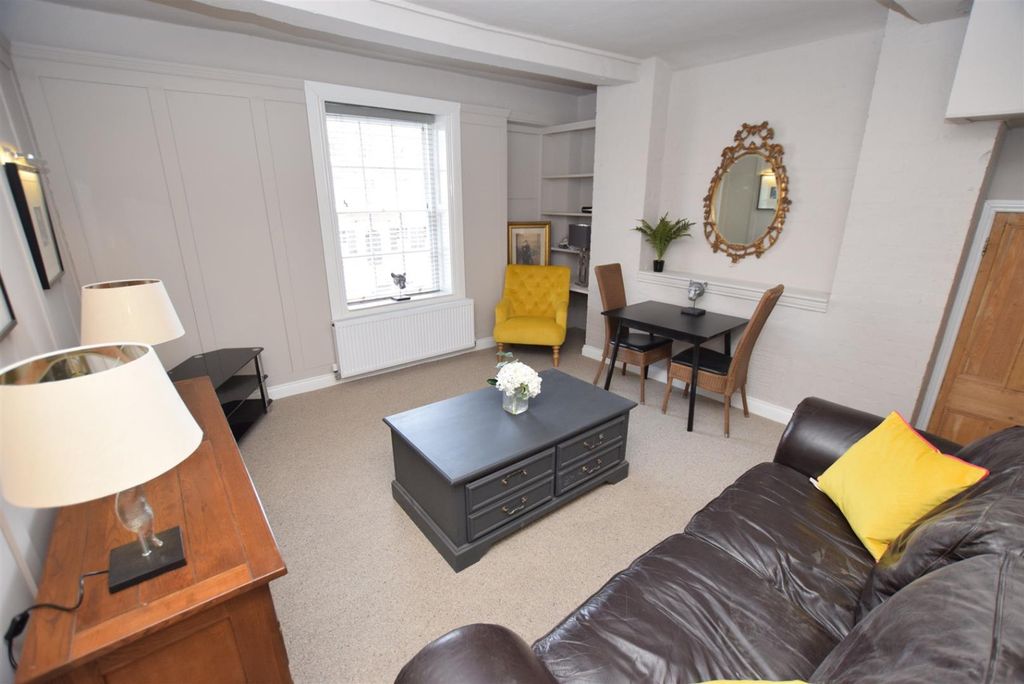 Property photo 1 of 8 3815521
