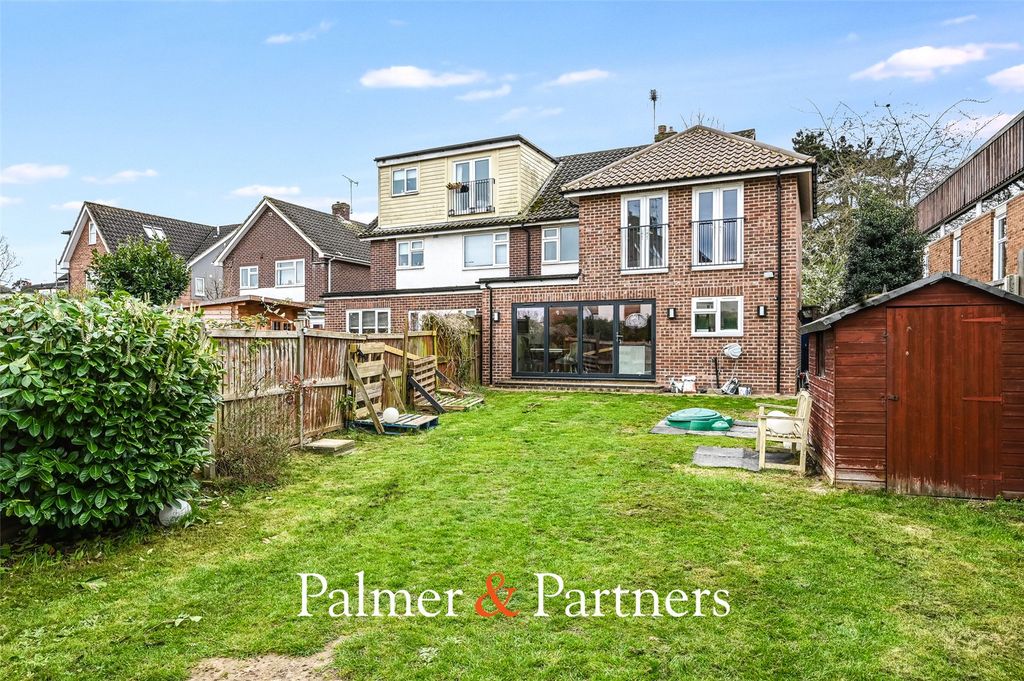 Property photo 2 of 23 Picture No. 21