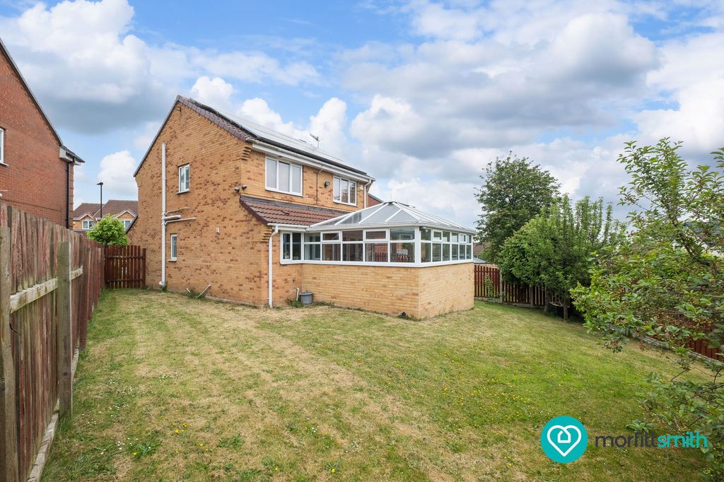 Property photo 2 of 17