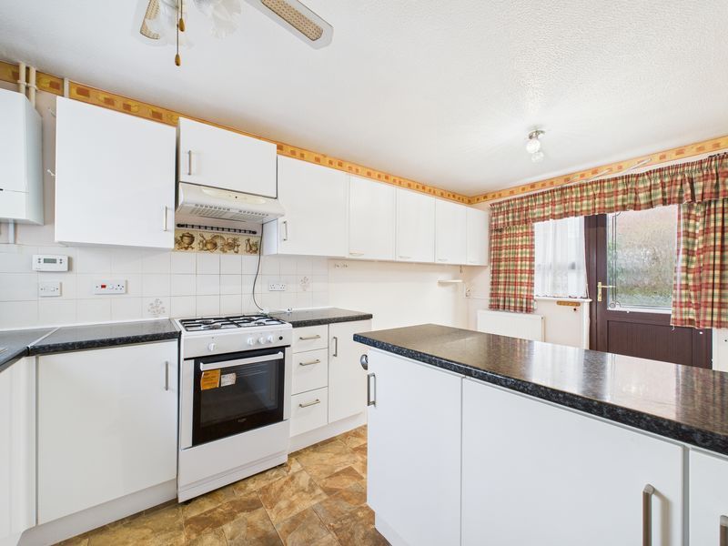 Property photo 2 of 11 Photo 3