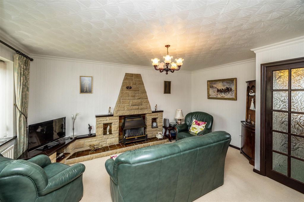 Property photo 3 of 38 41Anmrhudds-030726-11.Jpg