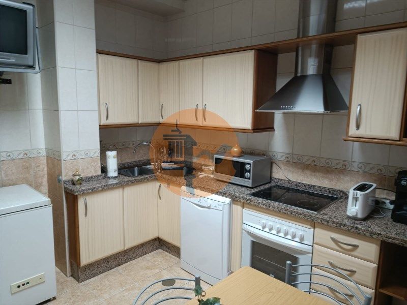 Property photo 2 of 80