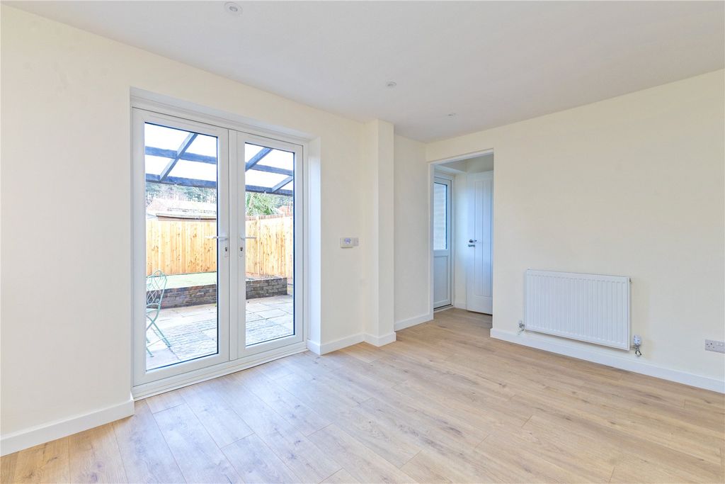 Property photo 2 of 22 Picture No. 06