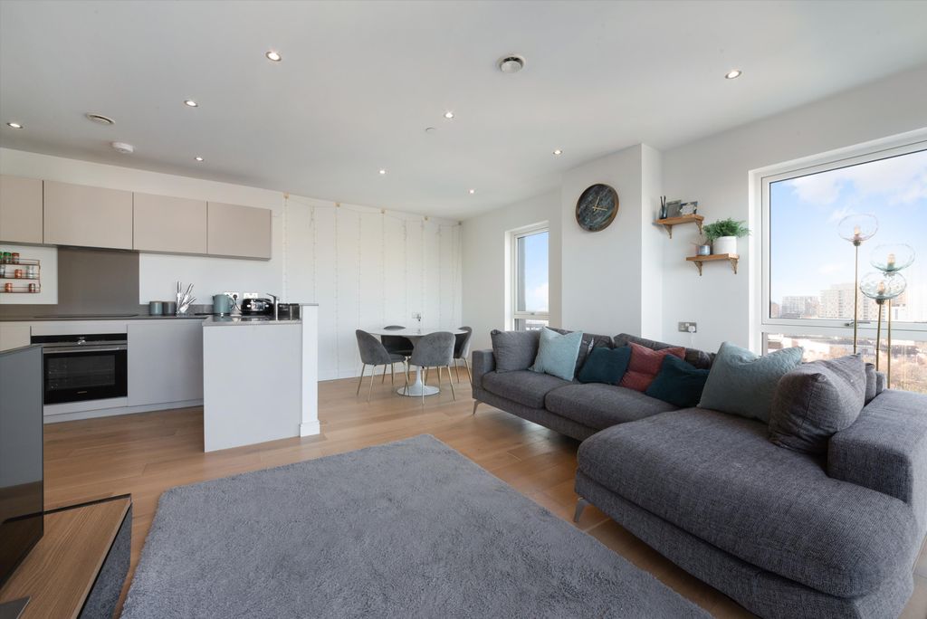 Property photo 1 of 14 Image